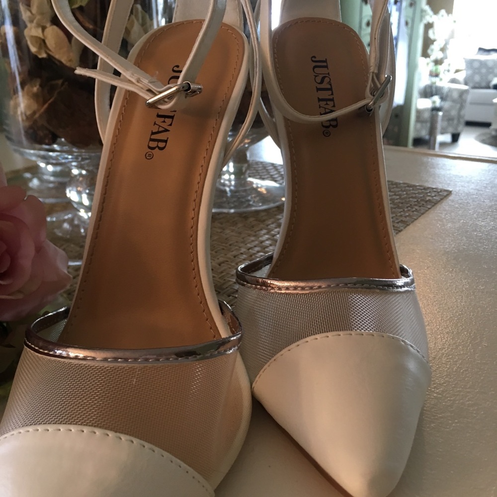 Shoes - Picture 2 of 4